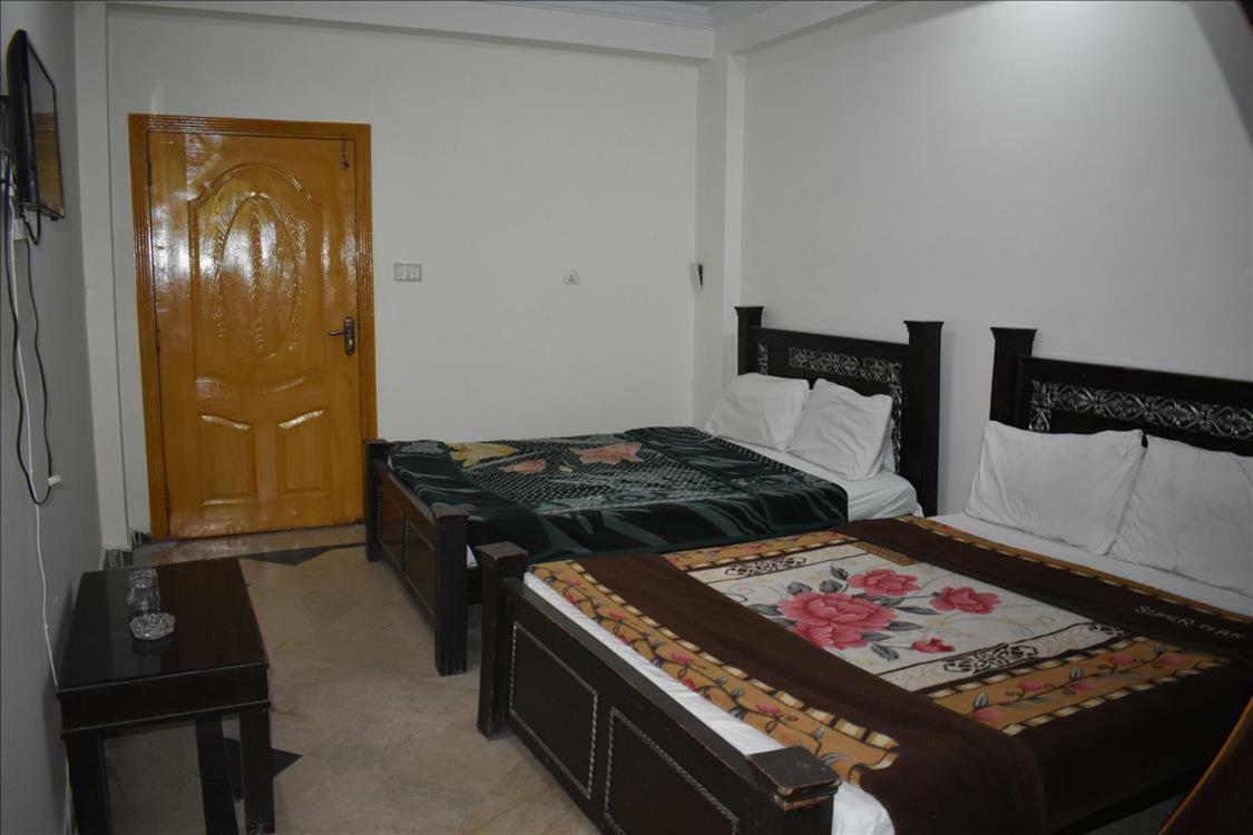Mehran Hotel Равалпинди Екстериор снимка
